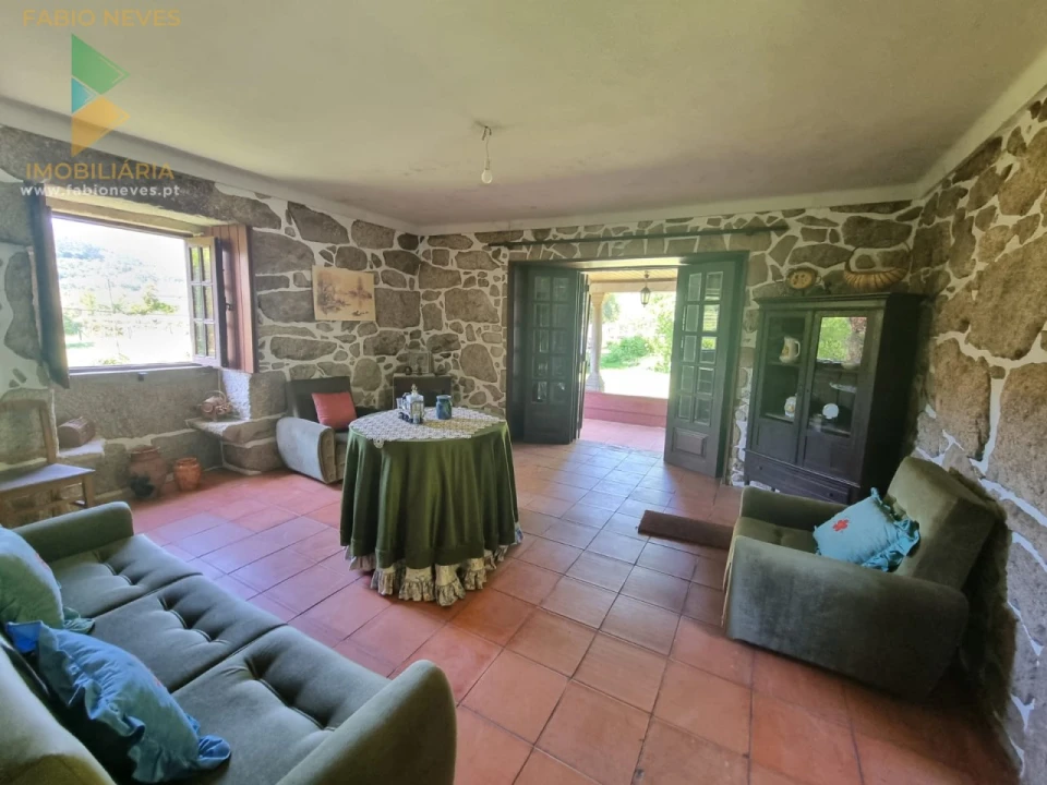 Quinta T9 para Venda em Alvora e Loureda Foto 12