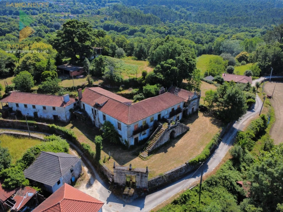 Quinta T9 para Venda em Alvora e Loureda Foto 1