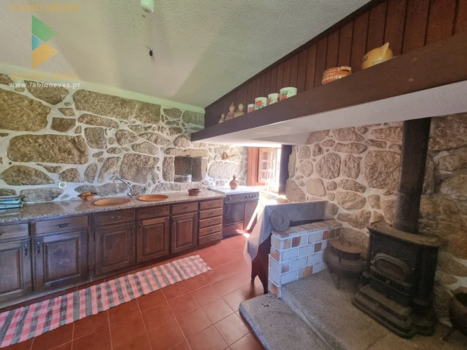 Quinta T9 para Venda em Alvora e Loureda Foto 11