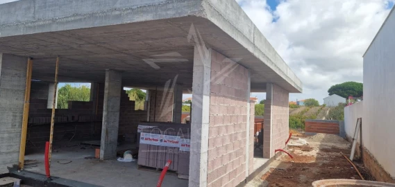 Moradia T3 para Venda em Nadadouro