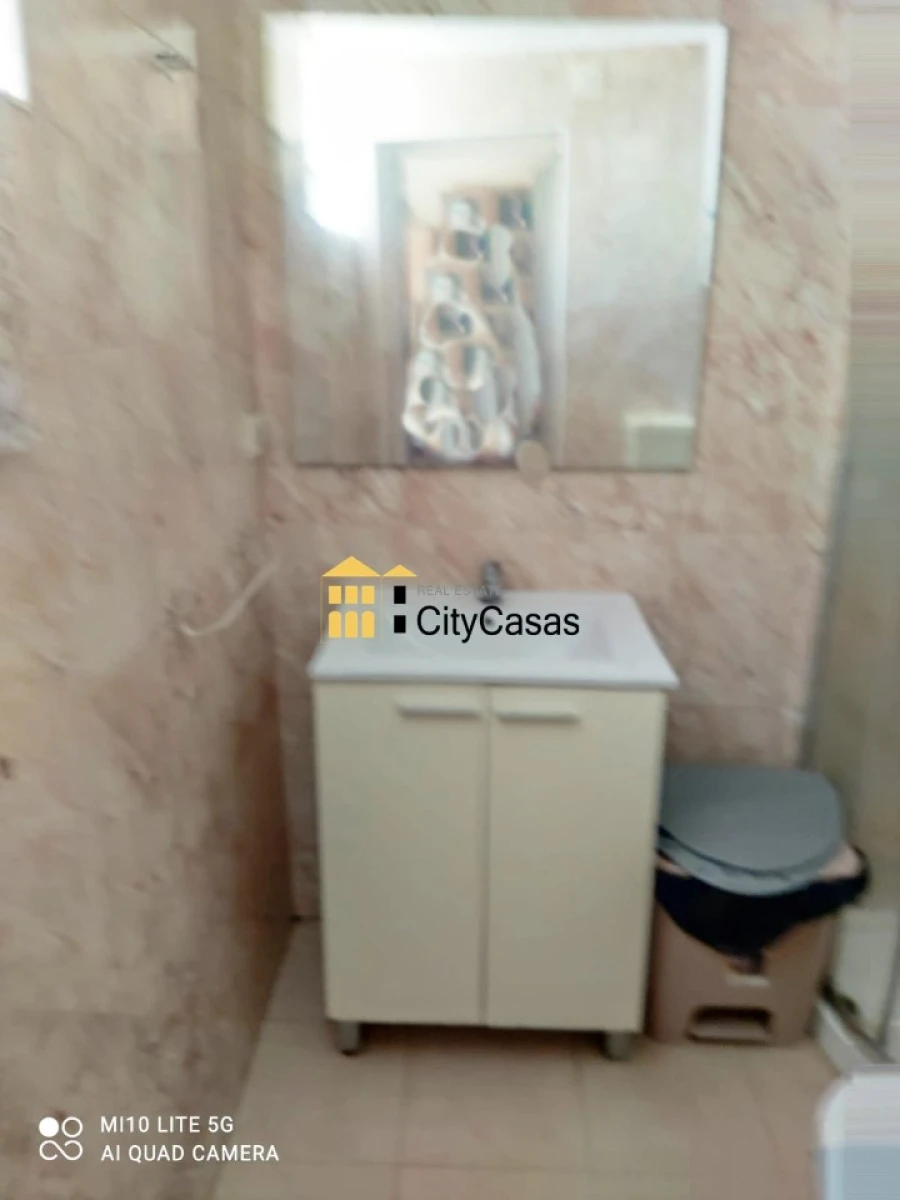 Prédio para Venda em Lordelo do Ouro e Massarelos Foto 8