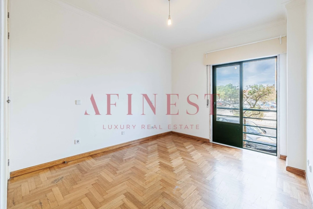 Apartamento T2 para Arrendamento em Carcavelos e Parede Foto 38