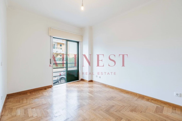 Apartamento T2 para Arrendamento em Carcavelos e Parede Foto 39