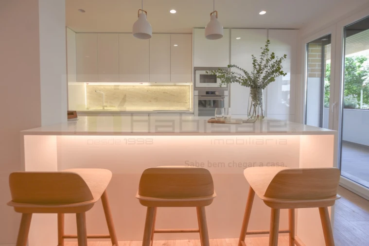 Apartamento T3 para Venda em Pontinha e Famões Foto 12