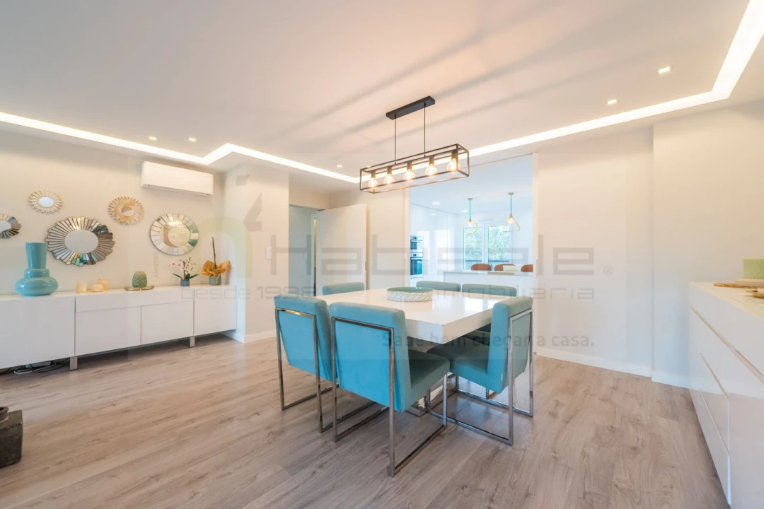 Apartamento T4 para Venda em Pontinha e Famões Foto 5