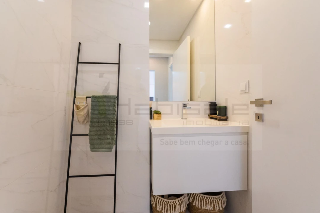Apartamento T4 para Venda em Pontinha e Famões Foto 20