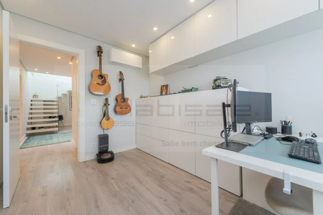 Apartamento T4 para Venda em Pontinha e Famões Foto 22