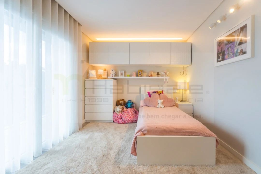 Apartamento T4 para Venda em Pontinha e Famões Foto 31