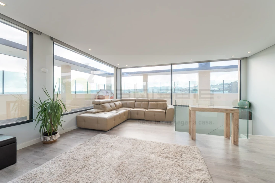 Apartamento T4 para Venda em Pontinha e Famões Foto 51