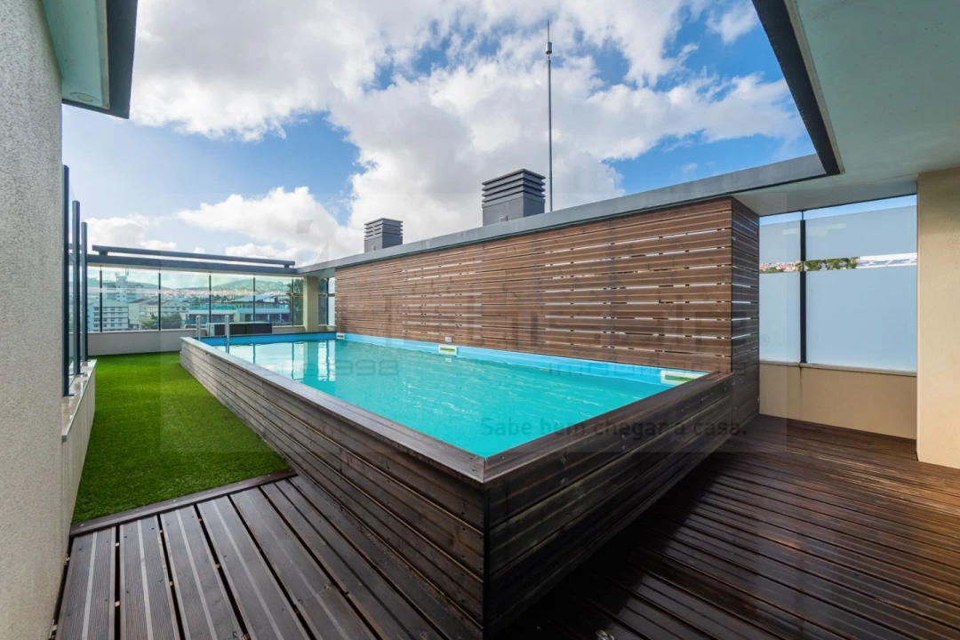 Apartamento T4 para Venda em Pontinha e Famões Foto 56