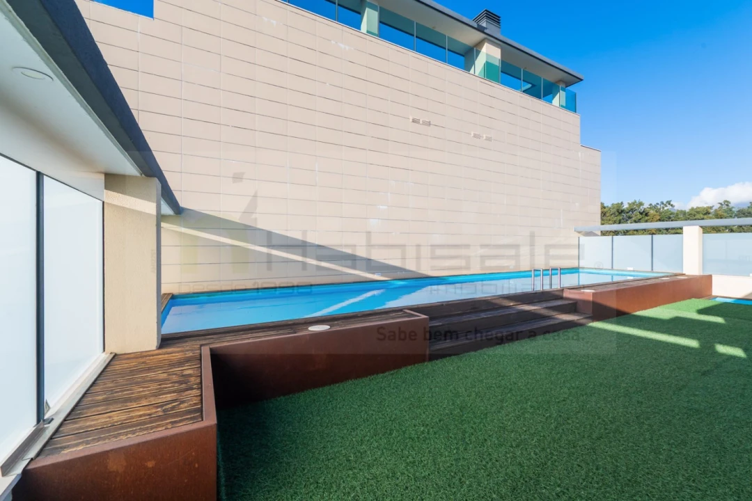 Apartamento T4 para Venda em Pontinha e Famões Foto 63