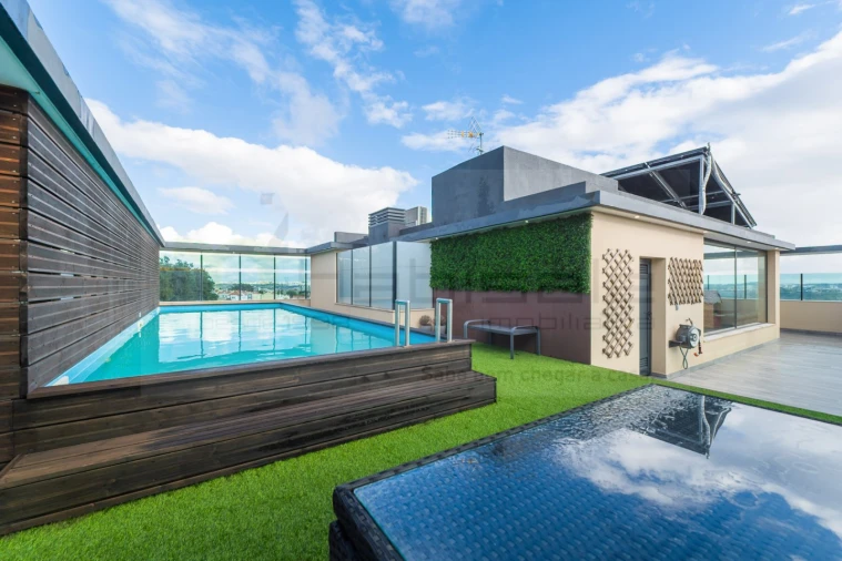 Apartamento T4 para Venda em Pontinha e Famões