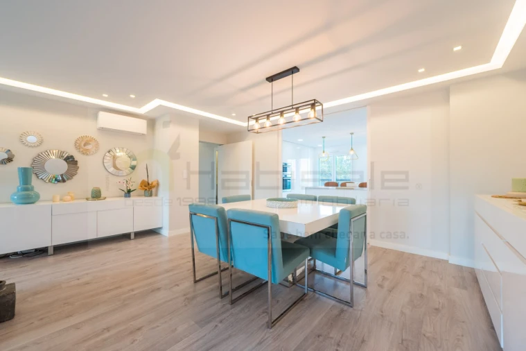 Apartamento T4 para Venda em Pontinha e Famões Foto 5