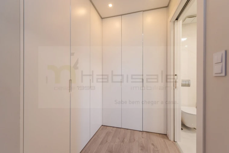 Apartamento T4 para Venda em Pontinha e Famões Foto 42