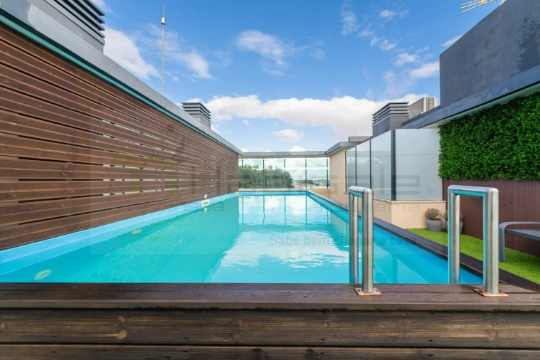 Apartamento T4 para Venda em Pontinha e Famões Foto 55