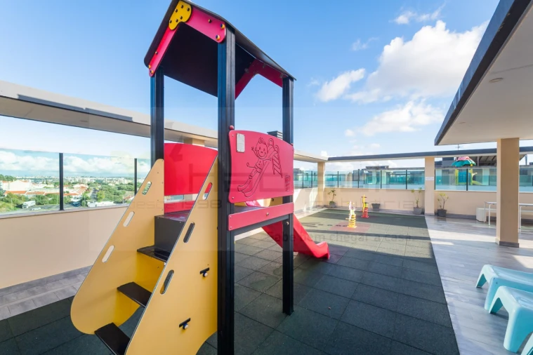 Apartamento T4 para Venda em Pontinha e Famões Foto 62