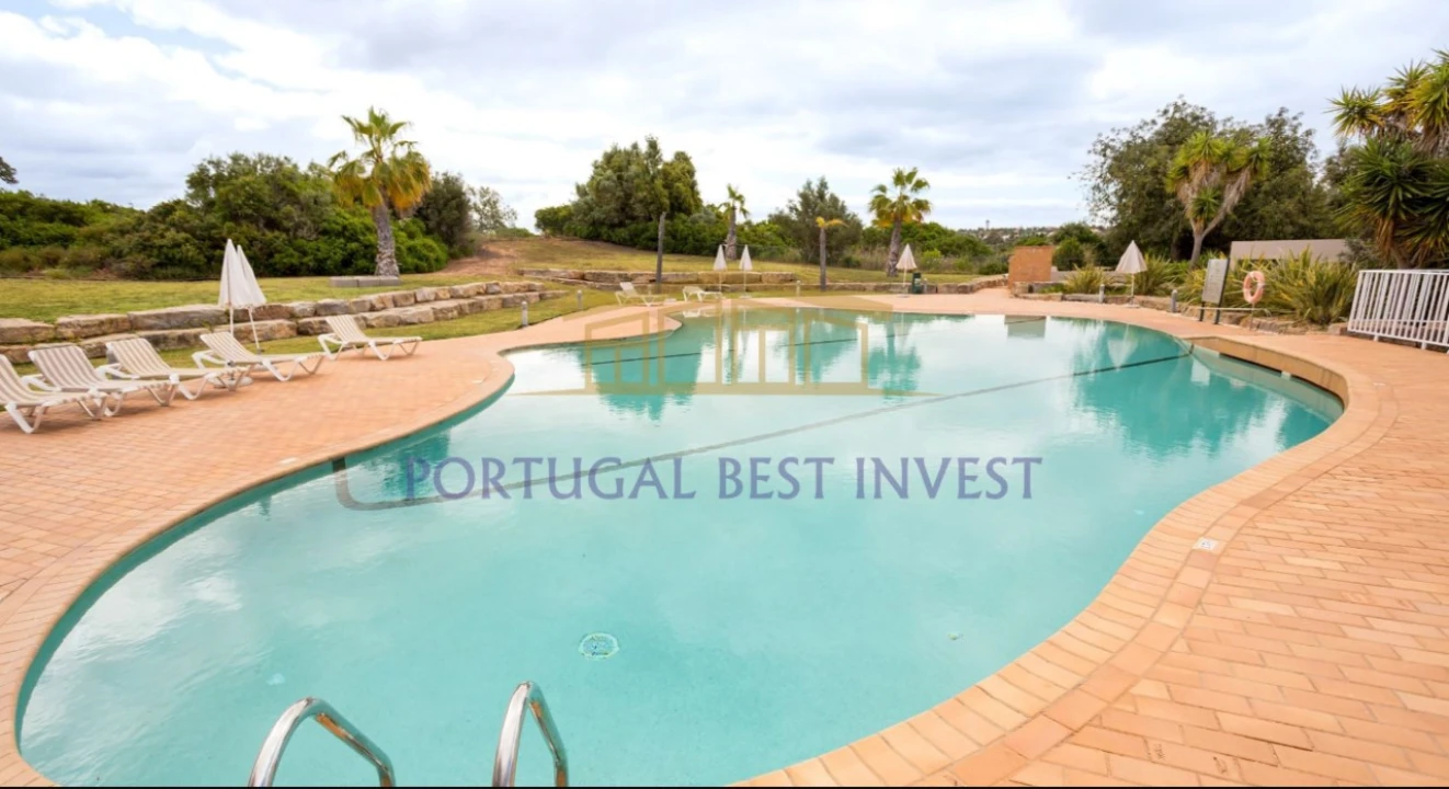 Apartamento para Venda em Estômbar e Parchal Foto 2