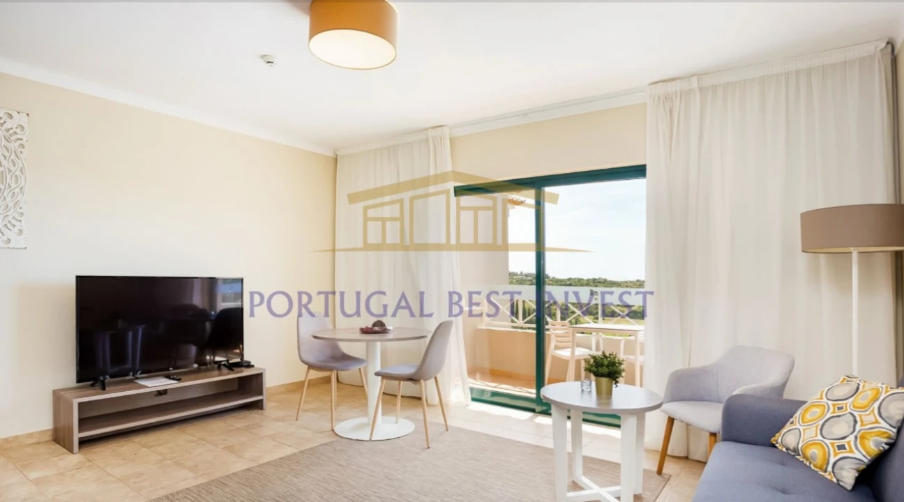 Apartamento para Venda em Estômbar e Parchal Foto 6