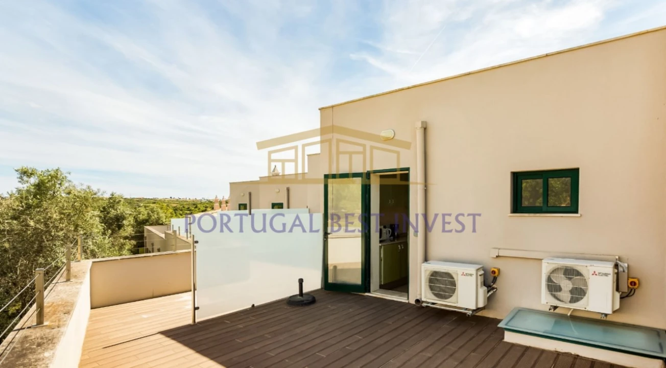 Apartamento para Venda em Estômbar e Parchal Foto 12