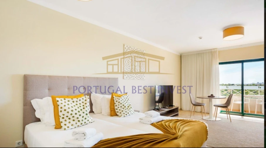 Apartamento para Venda em Estômbar e Parchal Foto 8