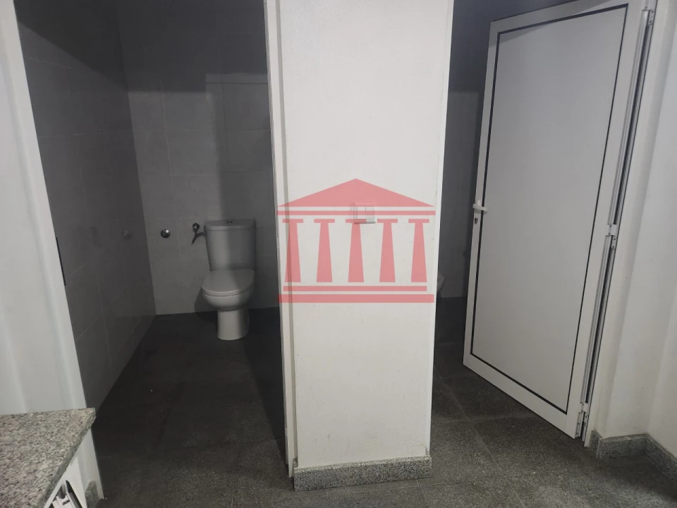 Armazém para Venda em Barcelos, V.Boa, V.Frescainha Foto 16