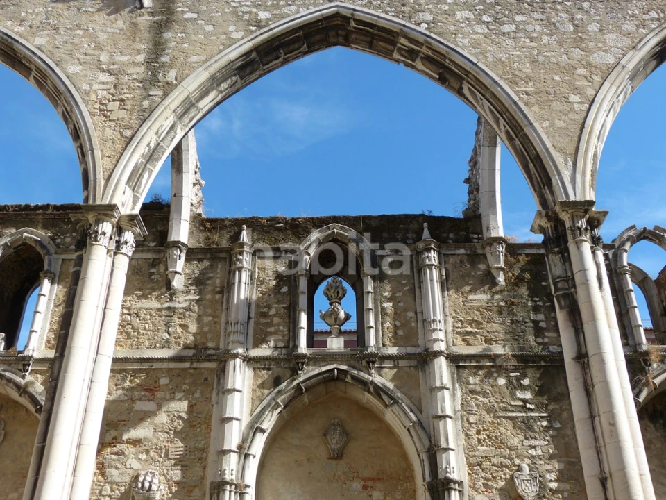 Escritório para Arrendamento em Santa Maria Maior Foto 10