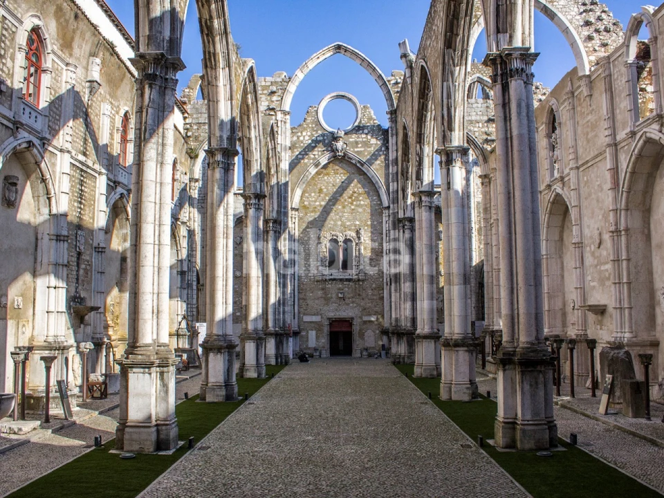 Escritório para Arrendamento em Santa Maria Maior Foto 11