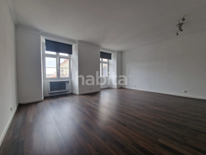 Escritório para Arrendamento em Santa Maria Maior Foto 5