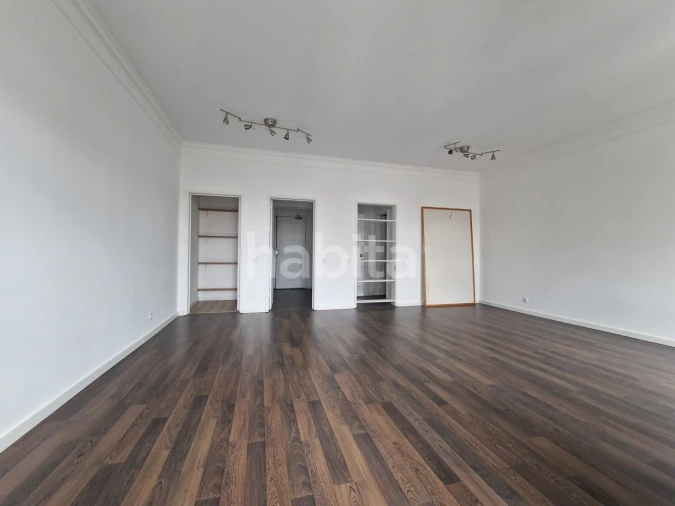 Escritório para Arrendamento em Santa Maria Maior Foto 3