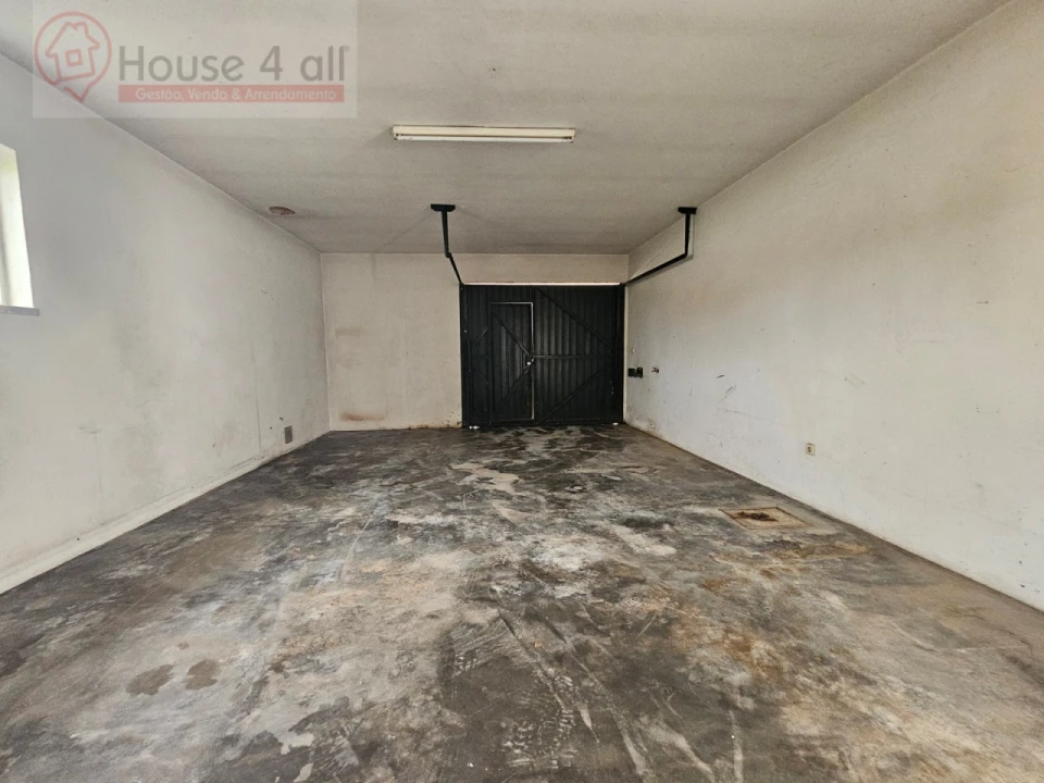 Moradia T3 para Venda em Salir de Matos Foto 22