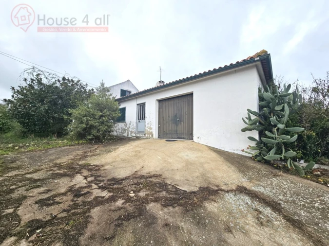 Moradia T3 para Venda em Salir de Matos Foto 32