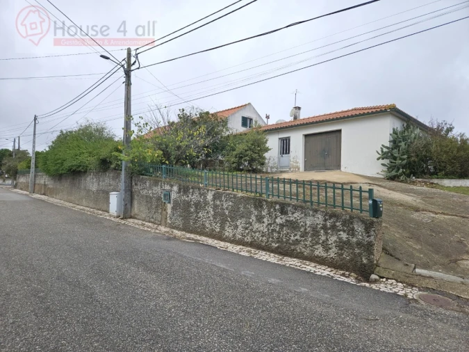 Moradia T3 para Venda em Salir de Matos Foto 33