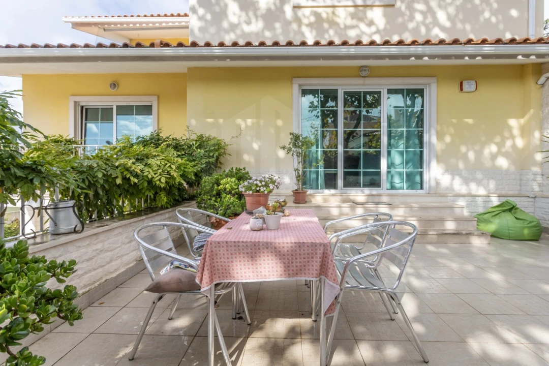 Moradia T6 para Venda em Oeiras e São Julião da Barra, Paço de Arcos e Caxias Foto 2