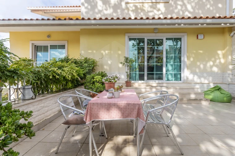 Moradia T6 para Venda em Oeiras e São Julião da Barra, Paço de Arcos e Caxias Foto 2