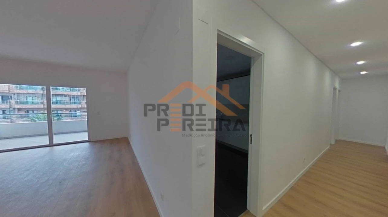 Apartamento T3 para Venda em Odivelas Foto 9