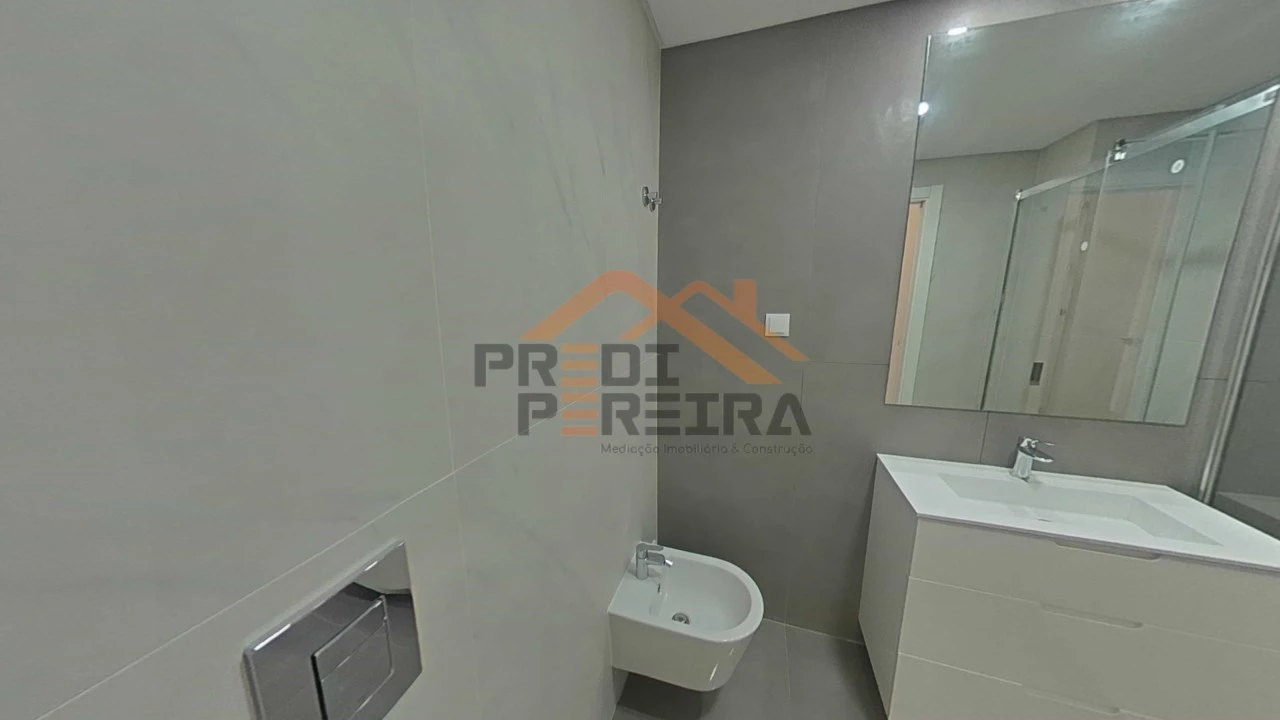 Apartamento T3 para Venda em Odivelas Foto 13