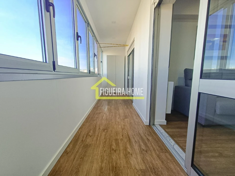 Apartamento T1 para Venda em Buarcos Foto 3