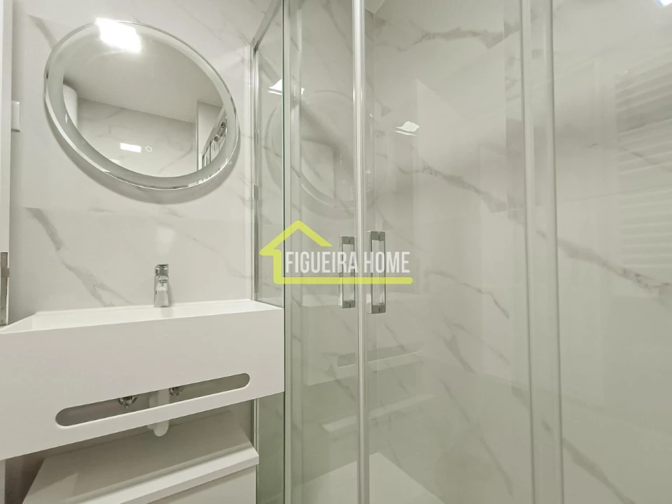 Apartamento T1 para Venda em Buarcos Foto 17