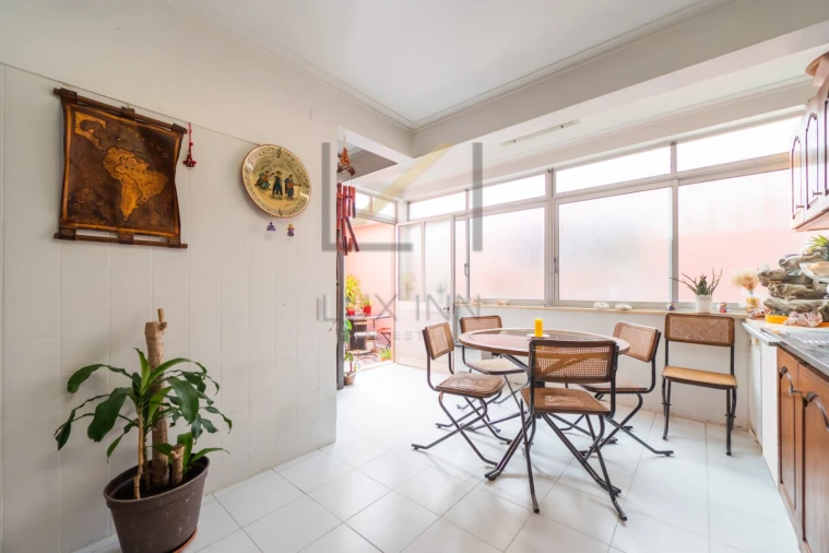 Moradia T3 para Venda em Carcavelos e Parede Foto 17