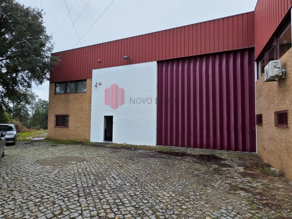 Armazém para Arrendamento em Custóias, Leça do Balio e Guifões Foto 1