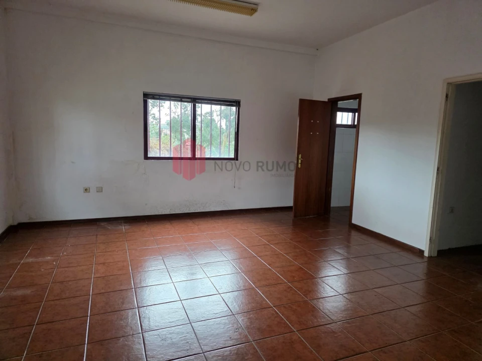 Armazém para Arrendamento em Custóias, Leça do Balio e Guifões Foto 4