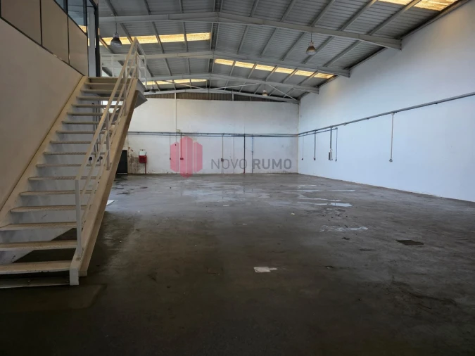 Armazém para Arrendamento em Custóias, Leça do Balio e Guifões Foto 2