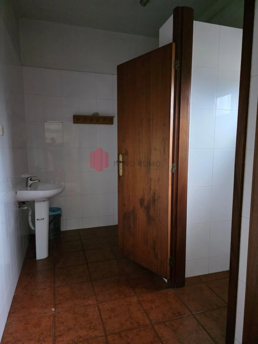 Armazém para Arrendamento em Custóias, Leça do Balio e Guifões Foto 10