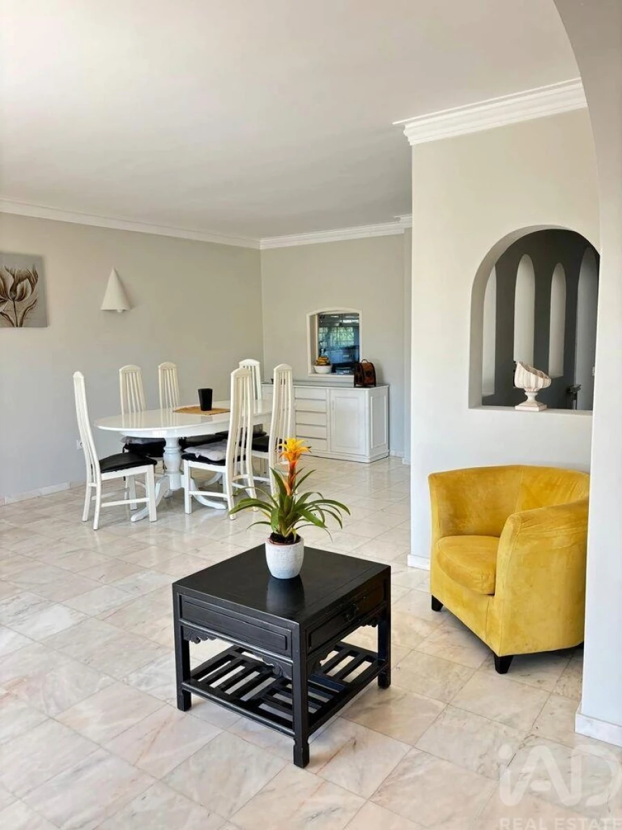 Apartamento T3 para Arrendamento em Almancil Foto 5