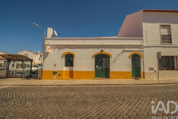 Negócio para Venda em Redondo Foto 1