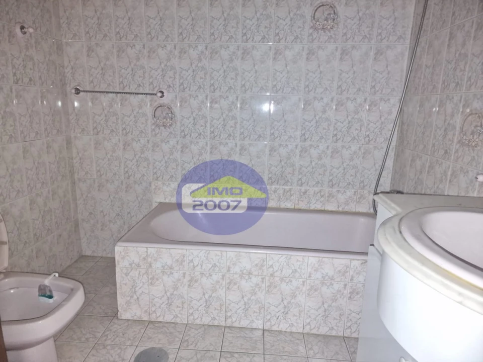 Apartamento T3 para Venda em Fânzeres e São Pedro da Cova Foto 11