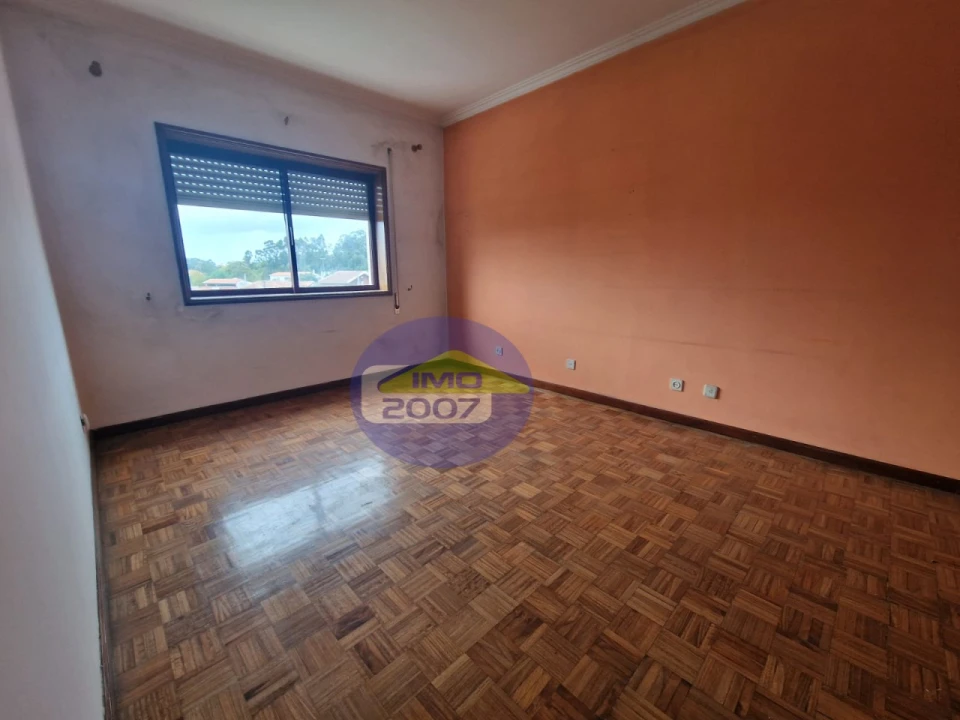 Apartamento T3 para Venda em Fânzeres e São Pedro da Cova Foto 15