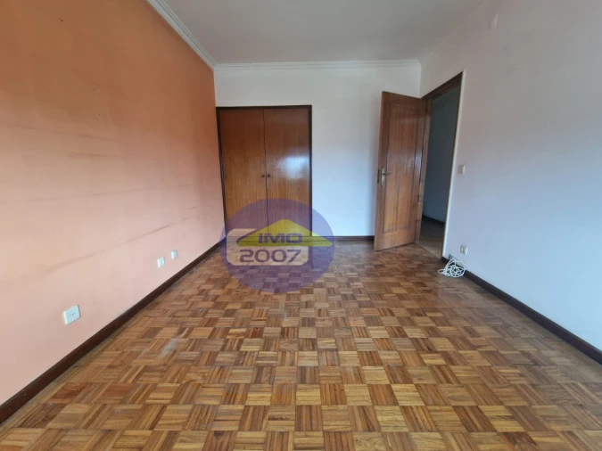 Apartamento T3 para Venda em Fânzeres e São Pedro da Cova Foto 12