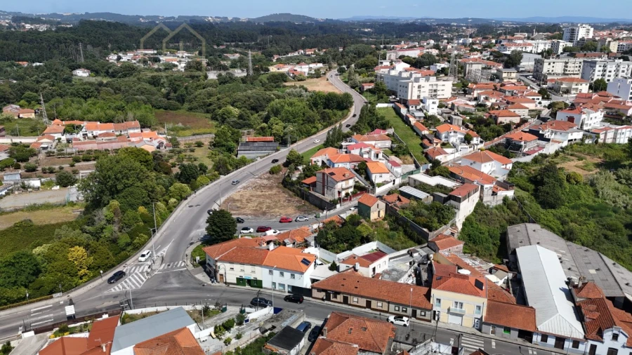 Terreno para Venda em Anta e Guetim Foto 6