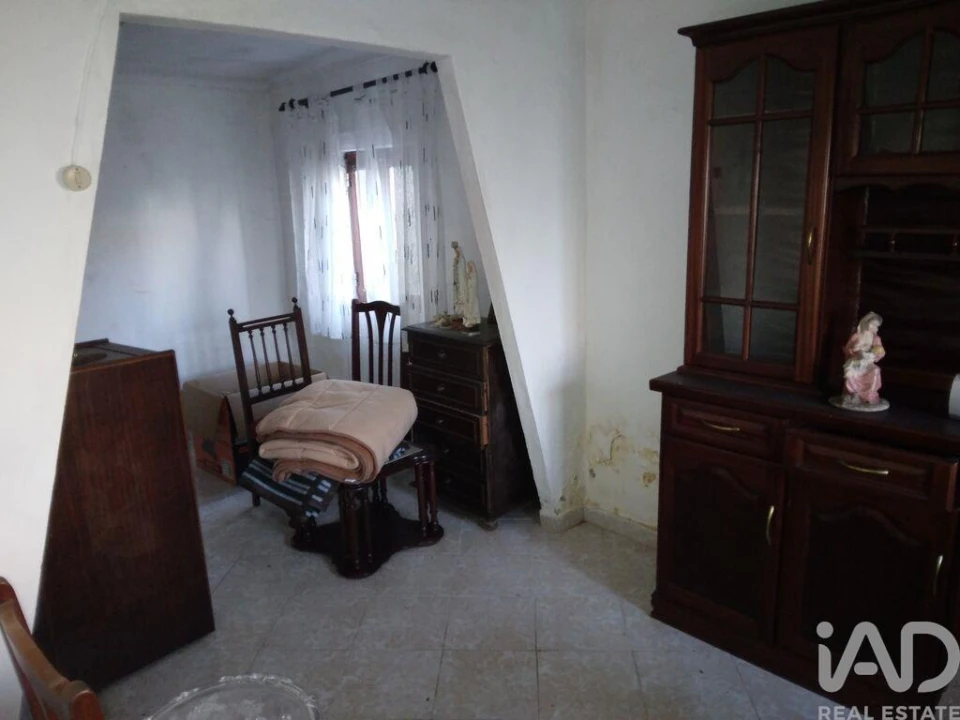 Moradia T3 para Venda em Carvoeira e Carmões Foto 7